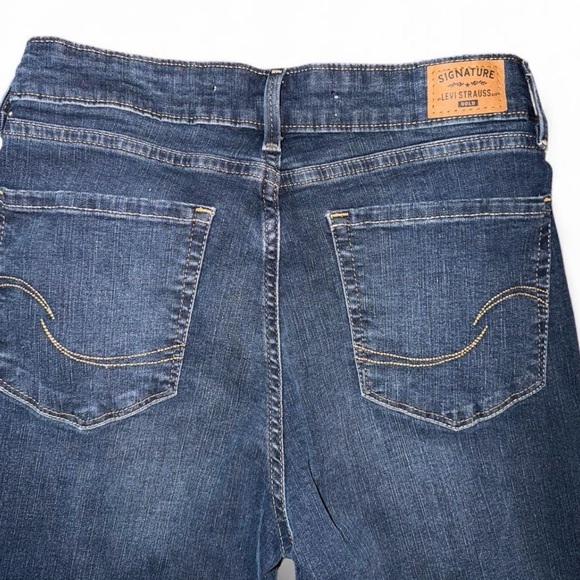 Levi’s Signature Mid Rise Straight Jeans 27x32 Dark Wash - Picture 5 of 7